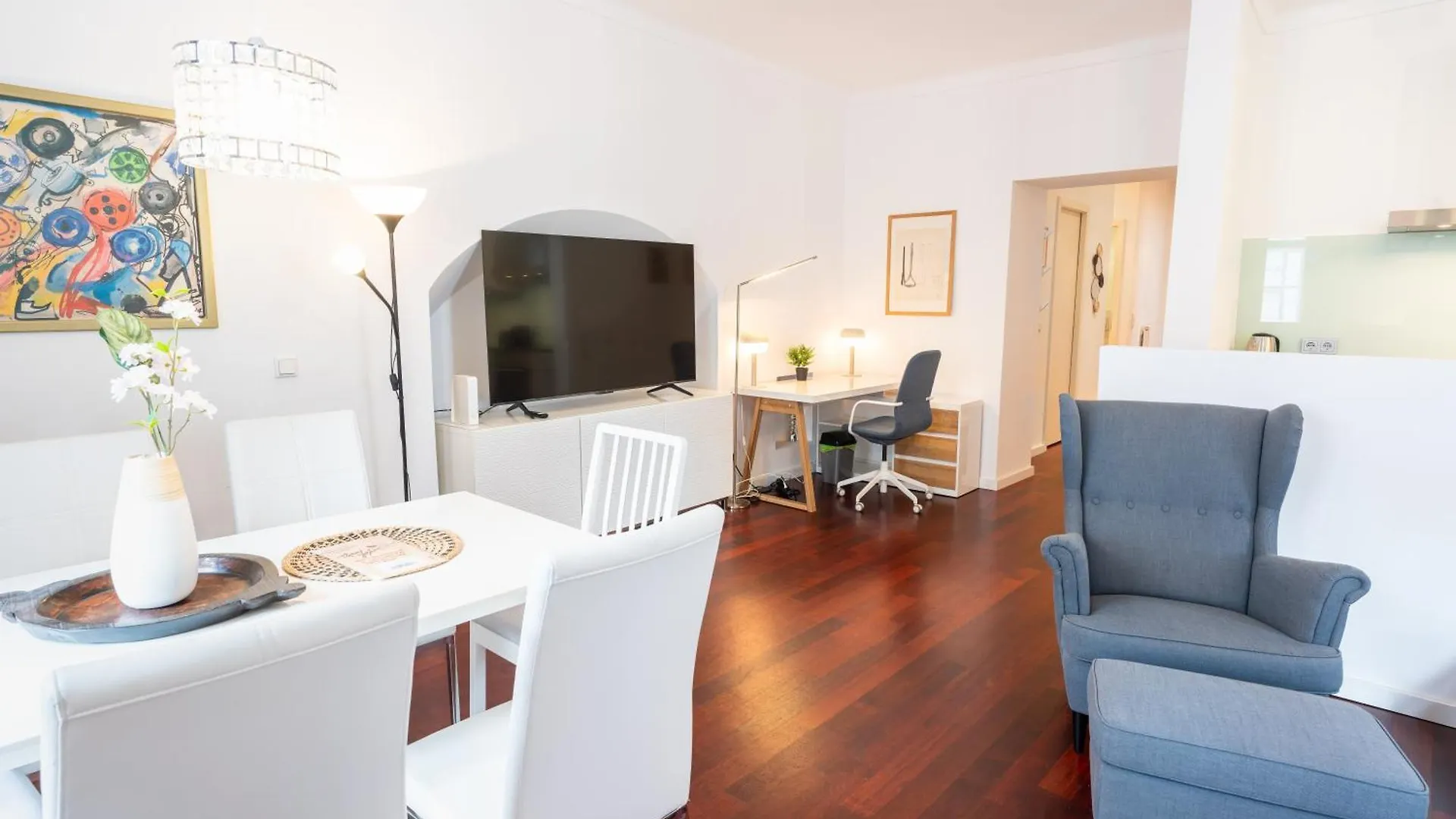 Premium Suites Vienna - La Belle Vie 0*,