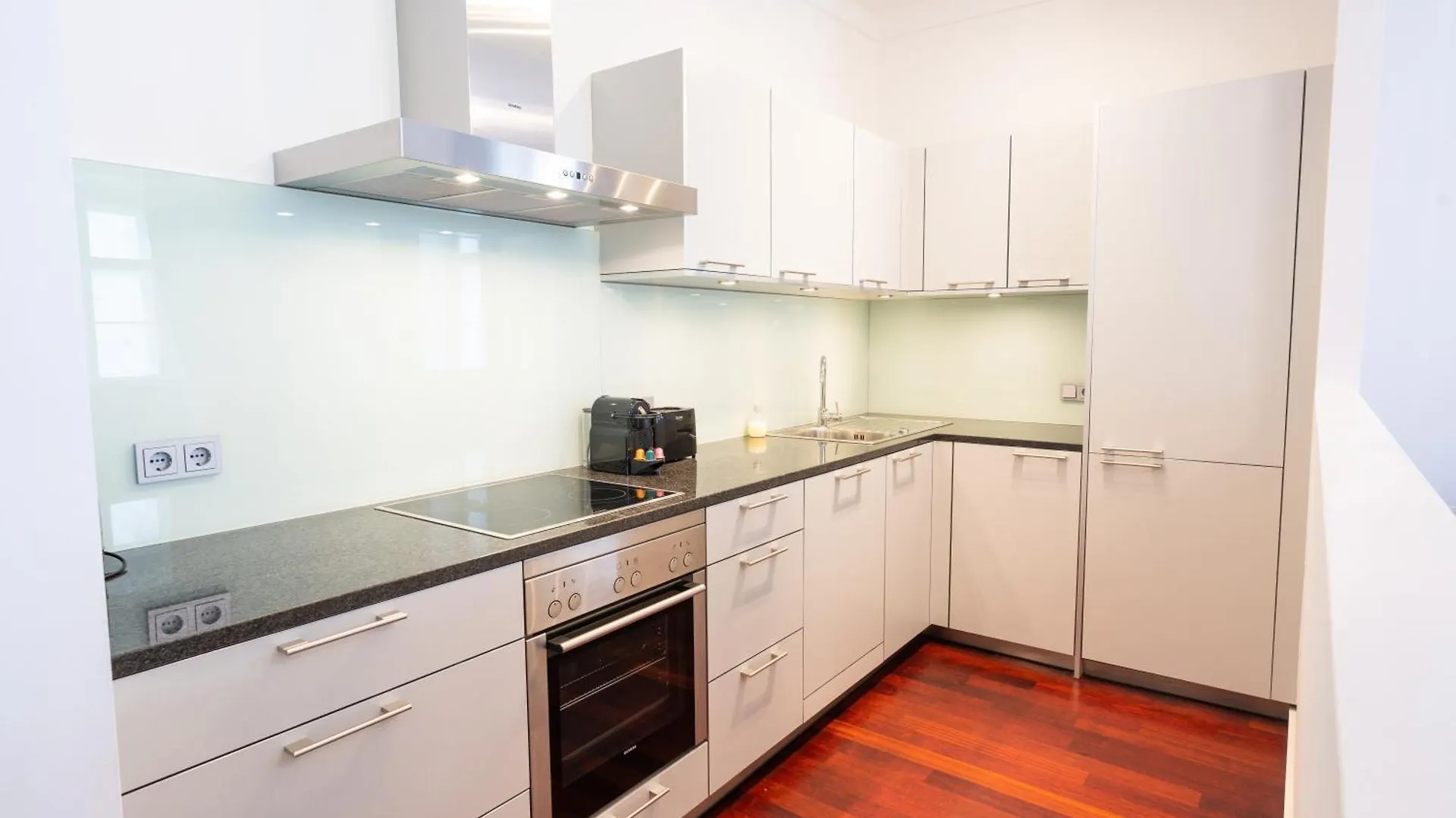 Premium Suites Vienna - La Belle Vie 0*,  Austria
